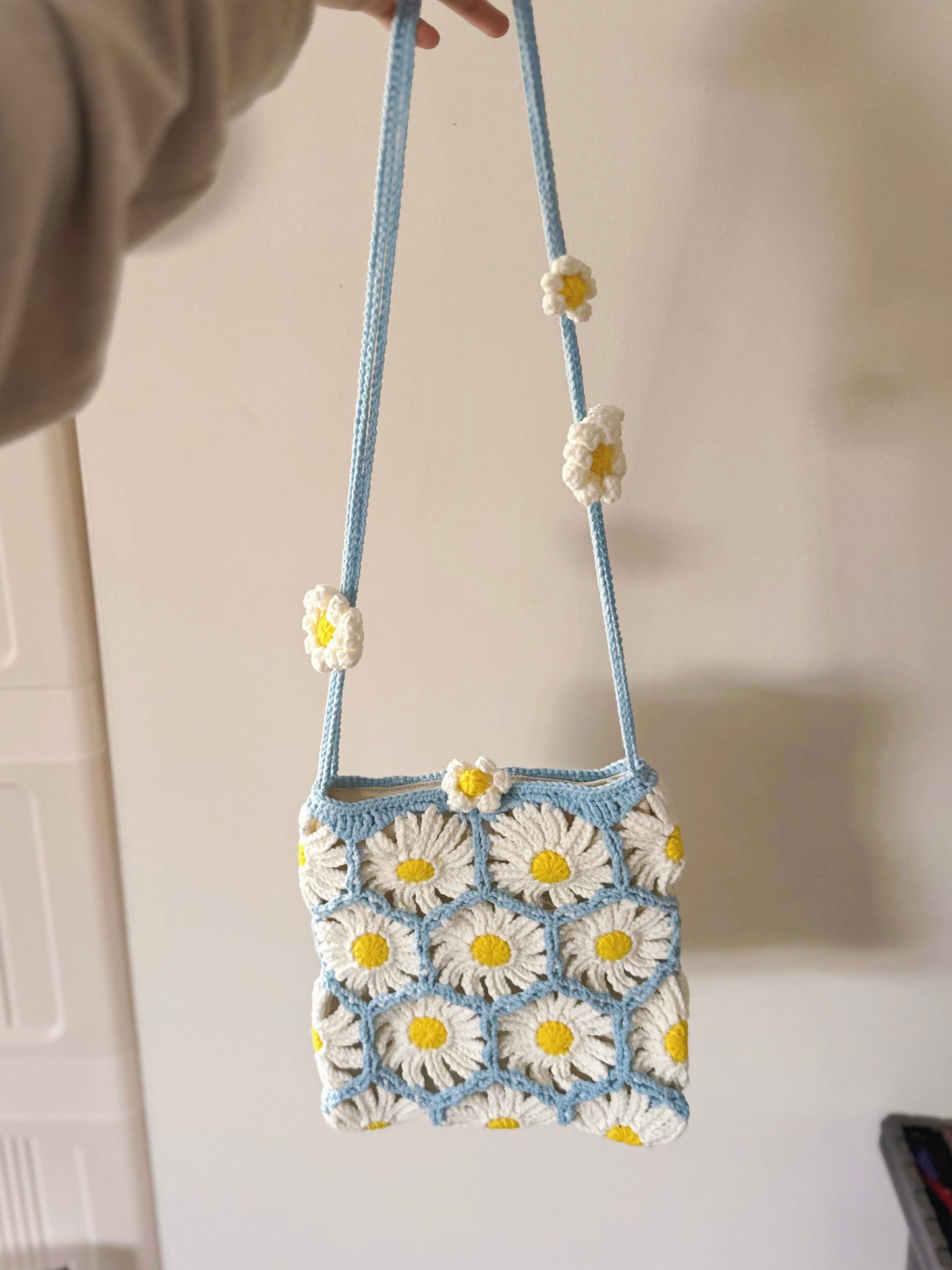 Daisy Shoulder Bag | Handmade | Crochet